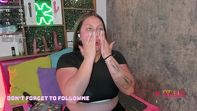 Snapshot of cherry_coper chatting on January 19, 1:04 pm cherry coper online show from January 19, 1:04 pm