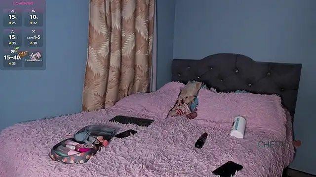 cherry coper online show from April 14, 10:31 am