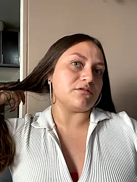 Snapshot of cherry_coper chatting on September 20, 12:43 pm cherry coper online show from September 20, 12:43 pm