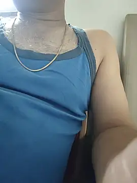 samee00721 online show from May 17, 9:42 am