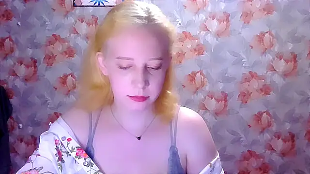 MelxMellie online show from May 11, 12:23 am