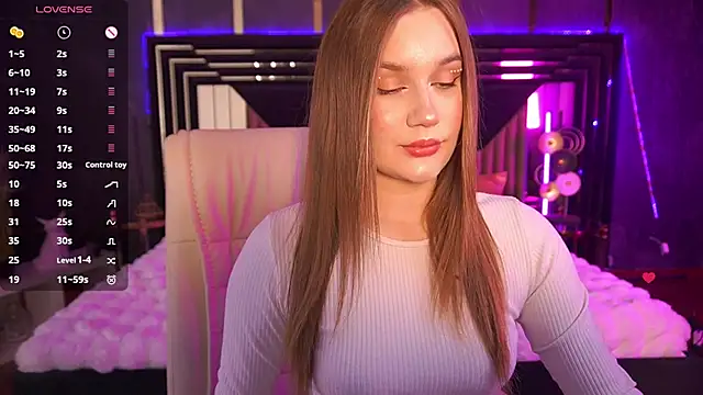 Snapshot of FoxyyKate chatting on November 13, 10:02 pm FoxyyKate online show from November 13, 10:02 pm