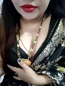 Snapshot of Mayuri77 chatting on February 27, 6:13 am Mayuri77 online show from February 27, 6:13 am