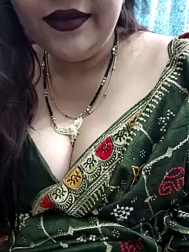 Snapshot of Mayuri77 chatting on March 18, 7:01 am Mayuri77 online show from March 18, 7:01 am