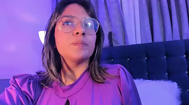 Pandoracherry online show from February 5, 9:46 am