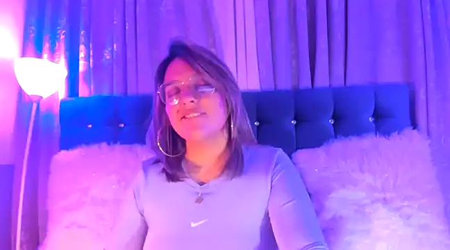 Pandoracherry online show from January 27, 6:30 am