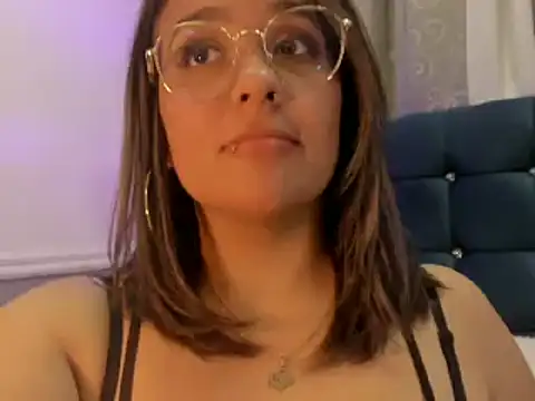 Pandoracherry online show from March 17, 5:45 am