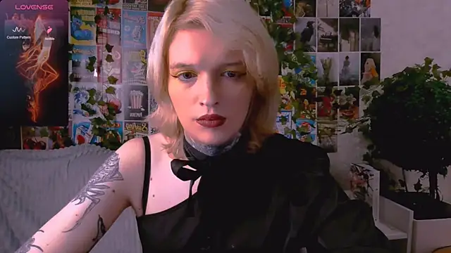 Simona Rain online show from November 1, 10:36 pm