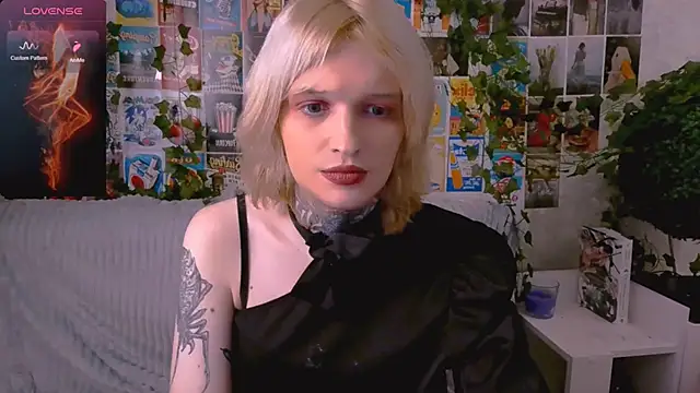 Simona Rain online show from October 31, 11:33 pm