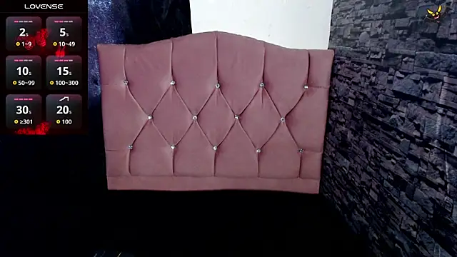 sofi bronw online show from January 9, 7:32 pm