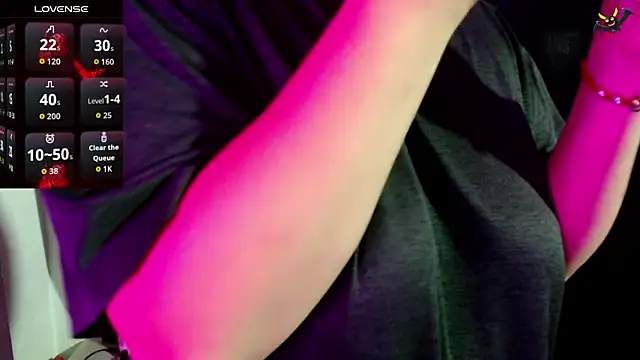 Snapshot of sofi_bronw chatting on February 11, 10:26 am sofi bronw online show from February 11, 10:26 am