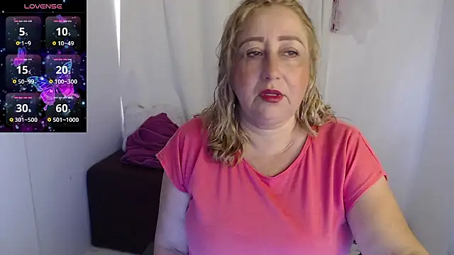 Xileny-Halliwey online show from January 17, 3:48 pm
