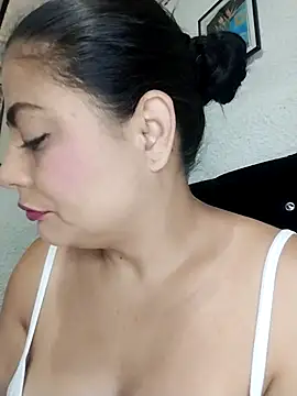 ElizabethWeil online show from March 3, 1:07 pm