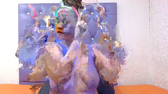 LolaTwerksXX online show from February 7, 11:07 am