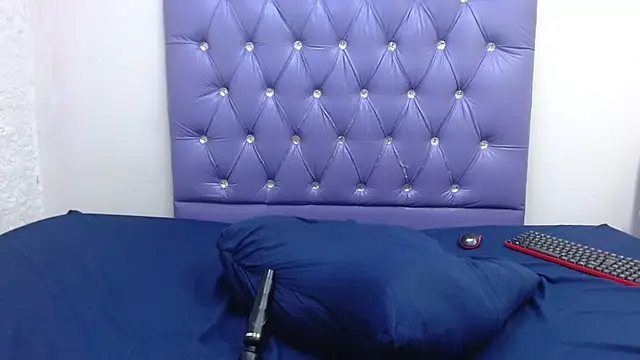 LolaTwerksXX online show from January 5, 5:27 pm