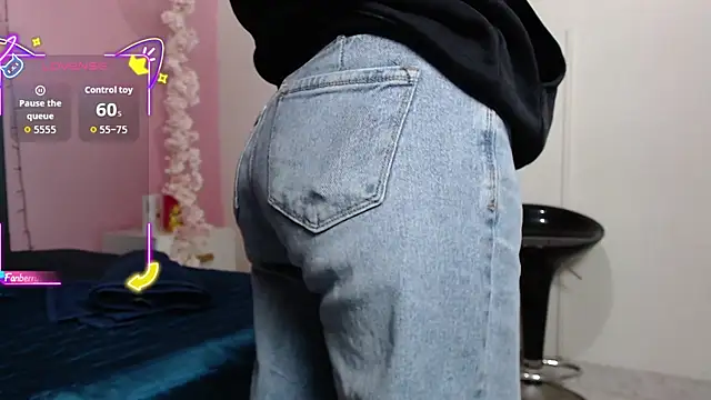 GeorginaBianco online show from February 25, 12:05 pm