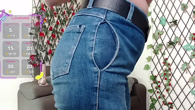 GeorginaBianco online show from March 24, 12:05 pm