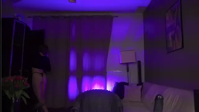 Snapshot of Adriasha chatting on March 8, 11:18 pm Adriasha online show from March 8, 11:18 pm