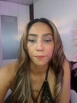 Snapshot of salome_drasin chatting on September 11, 6:19 pm salome drasin online show from September 11, 6:19 pm