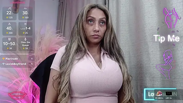 salome drasin online show from December 13, 11:33 pm