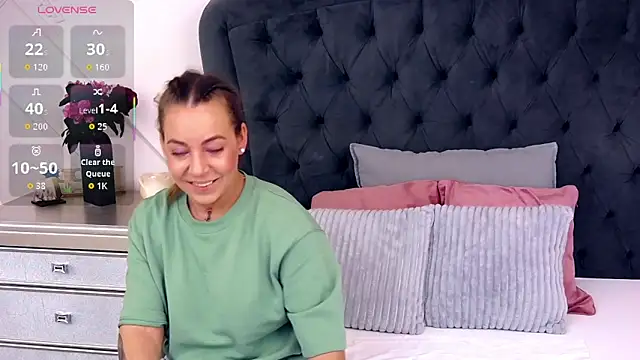 KatyNolan online show from March 19, 1:00 pm