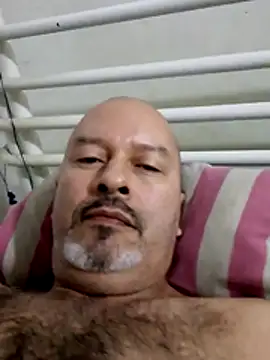 Snapshot of Juan_45 chatting on July 13, 11:48 pm Juan 45 online show from July 13, 11:48 pm