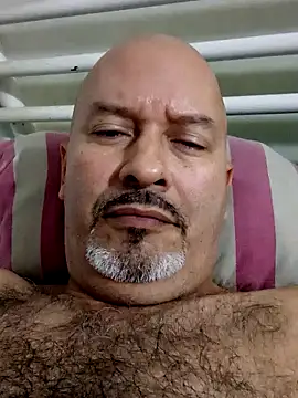 Snapshot of Juan_45 chatting on July 12, 4:24 am Juan 45 online show from July 12, 4:24 am