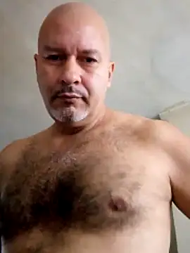Snapshot of Juan_45 chatting on June 19, 12:33 pm Juan 45 online show from June 19, 12:33 pm