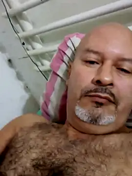Snapshot of Juan_45 chatting on June 17, 1:43 pm Juan 45 online show from June 17, 1:43 pm