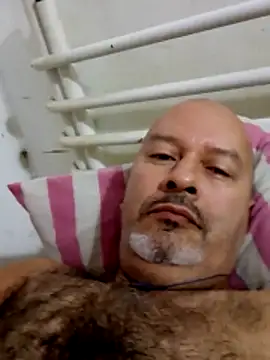 Snapshot of Juan_45 chatting on June 15, 1:22 pm Juan 45 online show from June 15, 1:22 pm