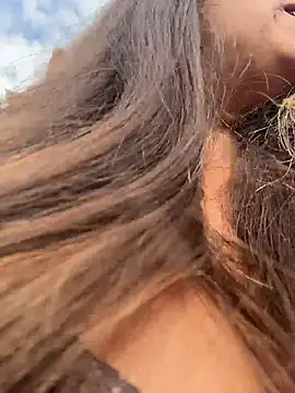 LIZ-06  online show from April 11, 8:34 pm