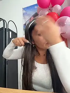 LIZ-06  online show from February 14, 3:56 pm