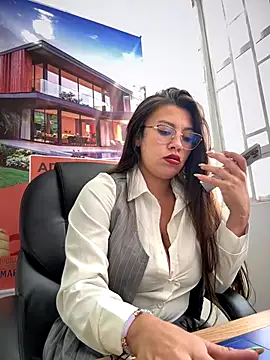 LIZ-06  online show from December 3, 2:27 pm