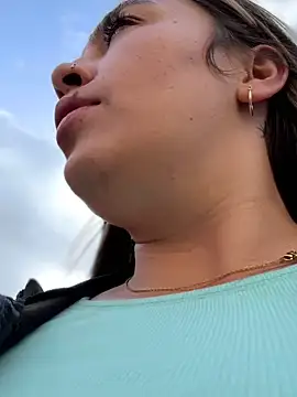 Snapshot of LIZ-06_ chatting on July 17, 9:45 pm LIZ-06 online show from July 17, 9:45 pm