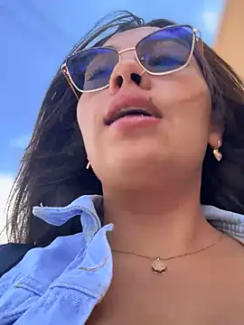 LIZ-06  online show from January 14, 4:10 pm