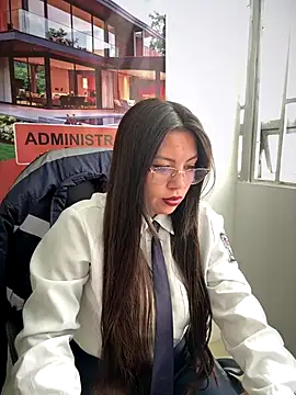 LIZ-06  online show from November 17, 4:00 pm