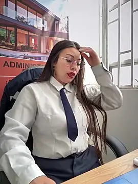 LIZ-06  online show from November 12, 1:48 pm