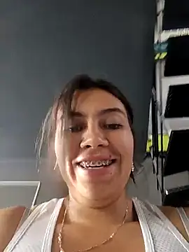 Snapshot of LIZ-06_ chatting on March 7, 12:56 pm LIZ-06 online show from March 7, 12:56 pm
