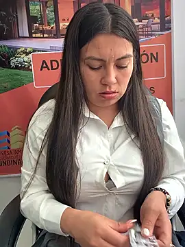 LIZ-06  online show from January 7, 3:39 pm