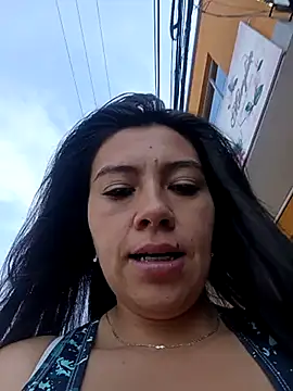 Snapshot of LIZ-06_ chatting on March 10, 1:32 pm LIZ-06 online show from March 10, 1:32 pm