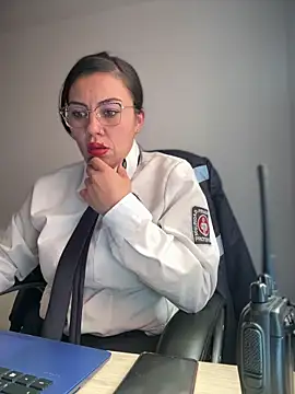 Snapshot of LIZ-06_ chatting on October 6, 3:13 pm LIZ-06 online show from October 6, 3:13 pm