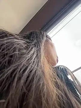 LIZ-06  online show from February 19, 12:57 pm