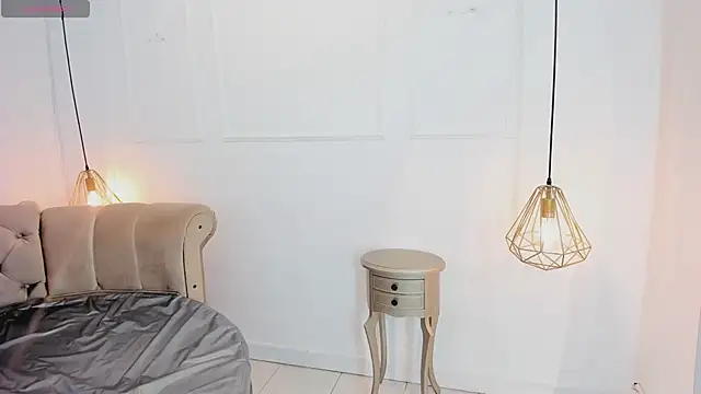 Snapshot of briannaduque chatting on March 21, 12:50 pm briannaduque online show from March 21, 12:50 pm