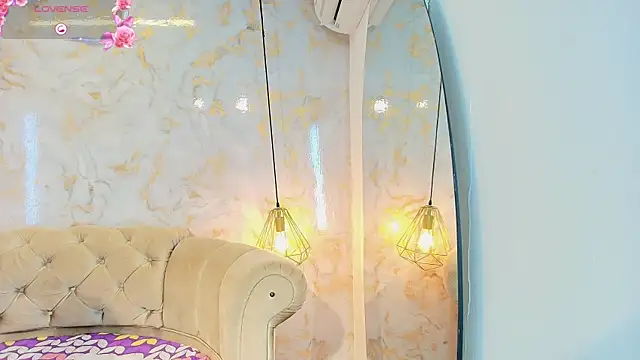 Snapshot of briannaduque chatting on October 2, 1:36 pm briannaduque online show from October 2, 1:36 pm