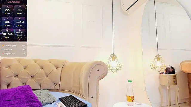 Snapshot of briannaduque chatting on March 4, 7:43 pm briannaduque online show from March 4, 7:43 pm