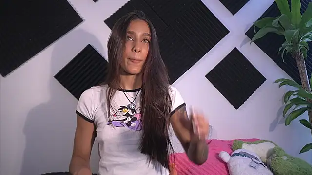 Ambeer Rousess online show from November 8, 5:38 pm