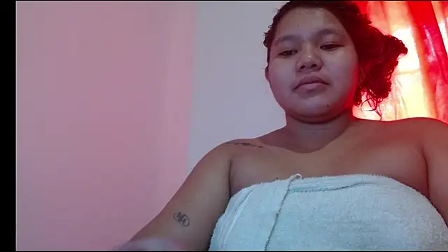 Snapshot of Talia_sweet25 chatting on February 14, 3:15 pm Talia sweet25 online show from February 14, 3:15 pm