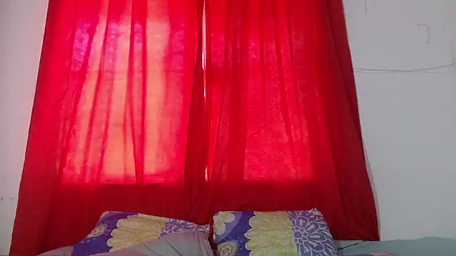 Snapshot of Talia_sweet25 chatting on January 18, 2:44 pm Talia sweet25 online show from January 18, 2:44 pm
