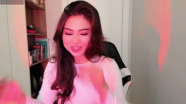 may mia online show from December 17, 3:11 am