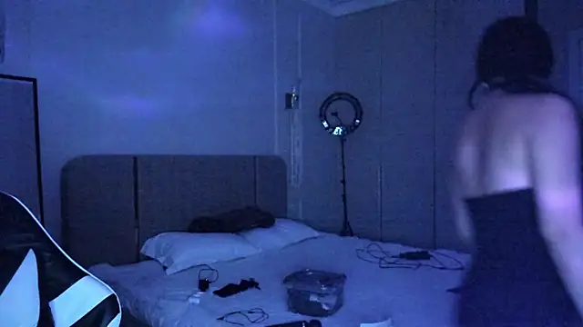 may mia online show from January 9, 3:19 pm